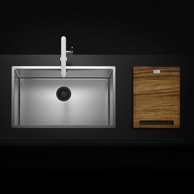 odpultna vgradnja CANOVA DURIX v pult, zvočna zaščita na stranicah