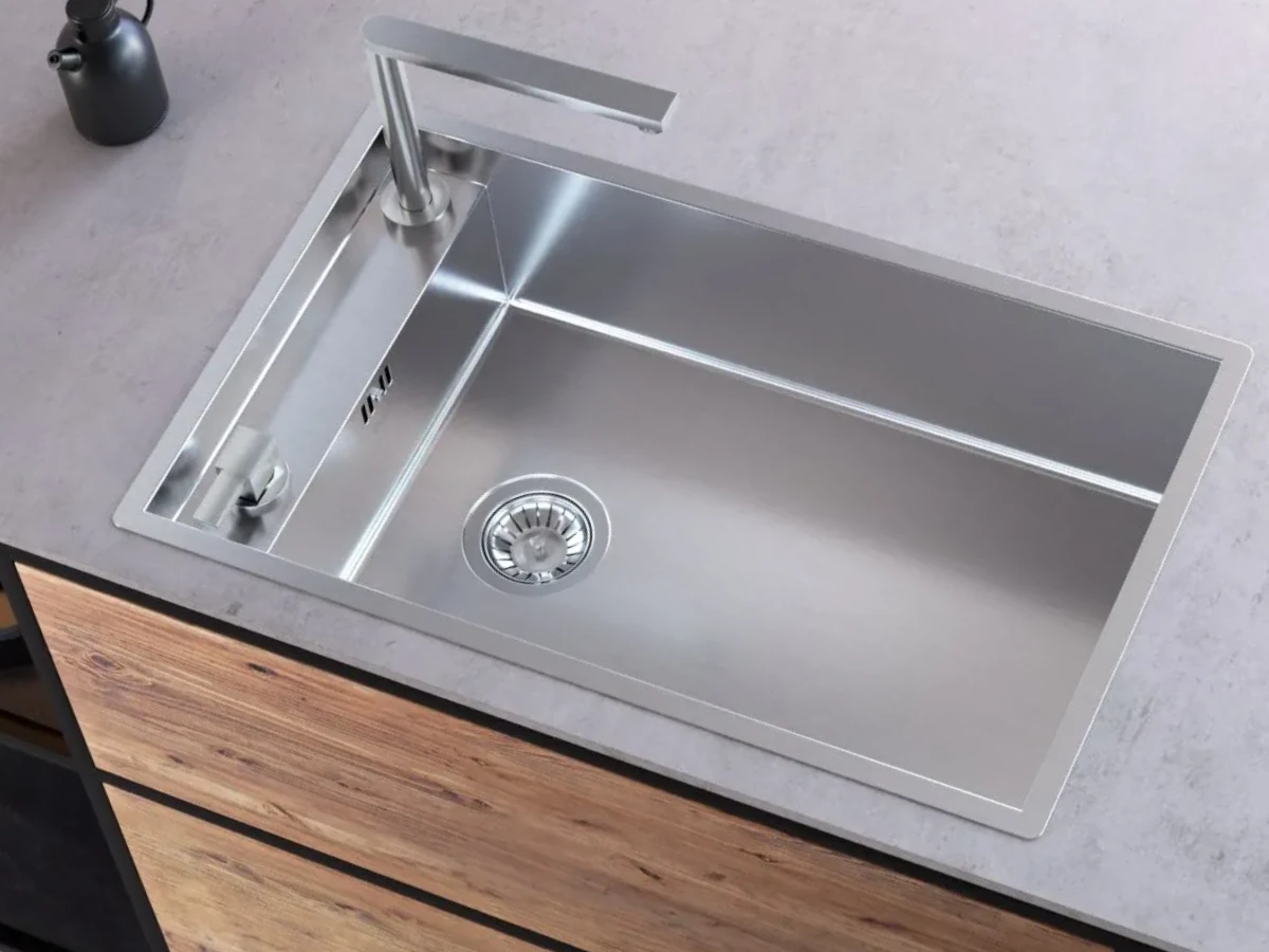 Znižana plošča za armaturo