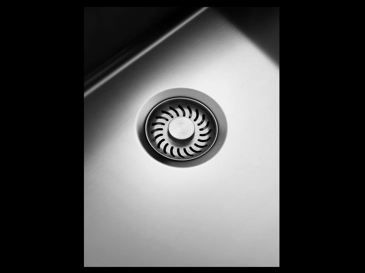 Odtok, ki olajša čiščenje